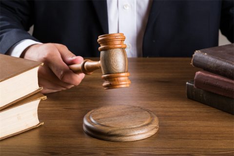 上海浦东找律师出庭